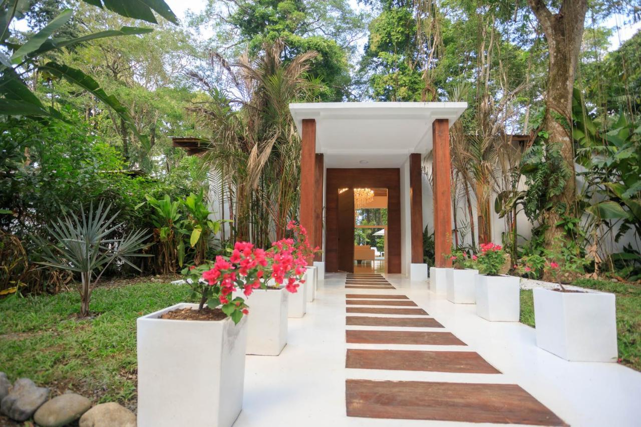 Gigi Brown Villa Paparazzi Beachfront Puerto Viejo de Talamanca Luaran gambar