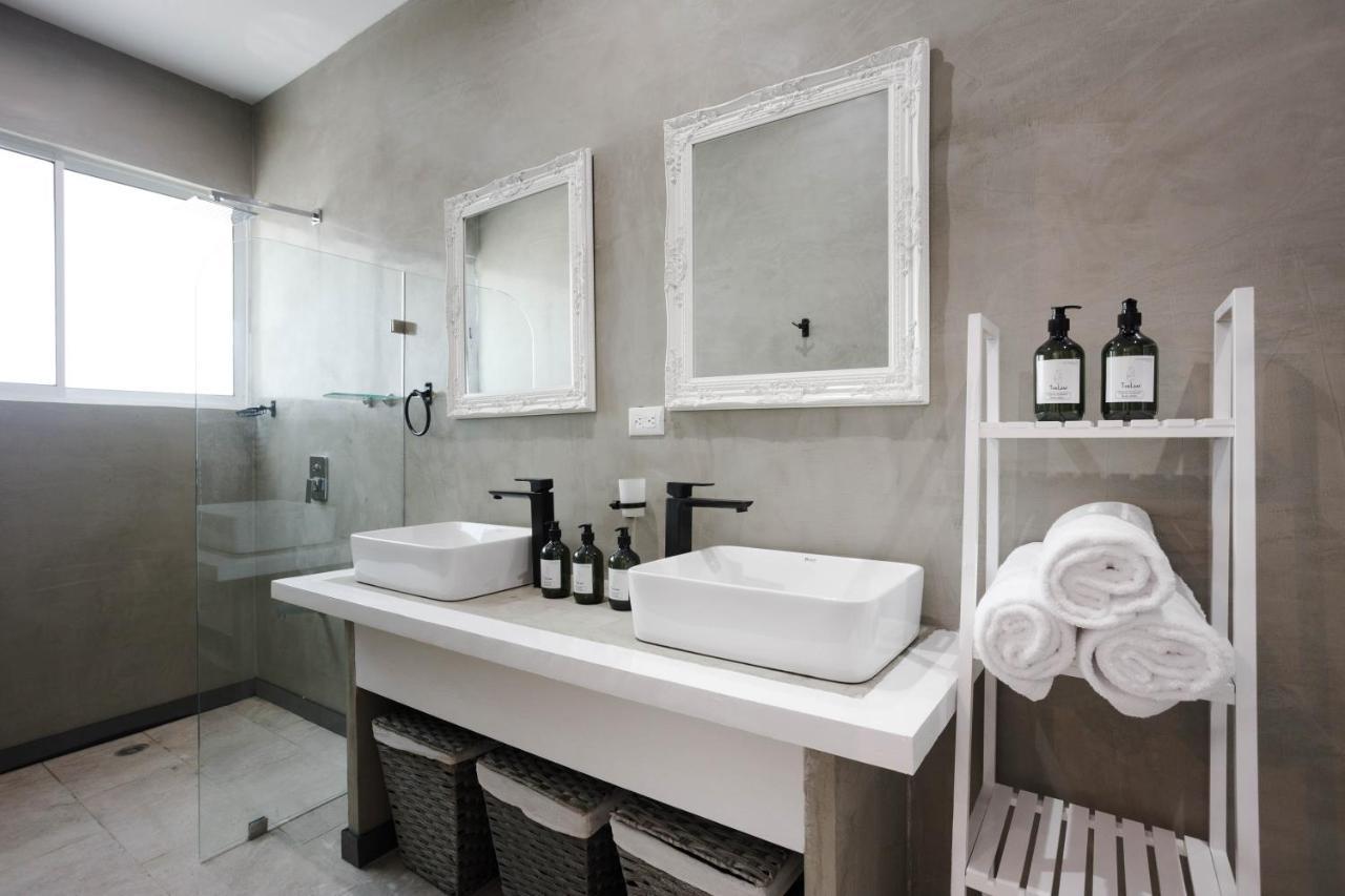 Gigi Brown Villa Paparazzi Beachfront Puerto Viejo de Talamanca Luaran gambar
